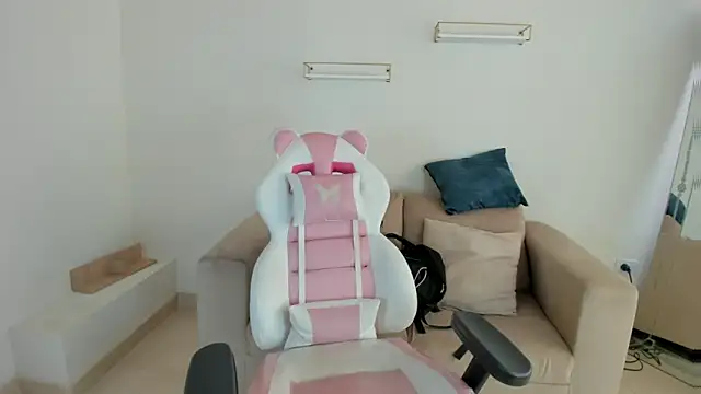 Charlotte cowell sub1  online show from September 19, 8:09 pm