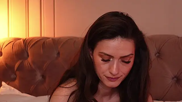 Snapshot of MayaVixxen chatting on March 22, 8:40 am MayaVixxen online show from March 22, 8:40 am