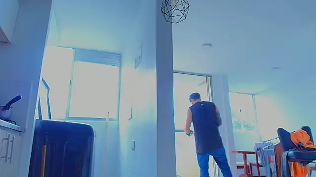 thomas gun online show from March 1, 8:22 pm