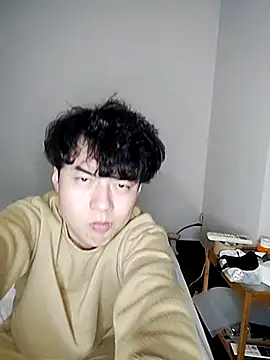 Snapshot of whitebriefboy chatting on February 17, 9:30 pm whitebriefboy online show from February 17, 9:30 pm