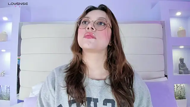 Lanna18 online show from February 4, 11:38 am