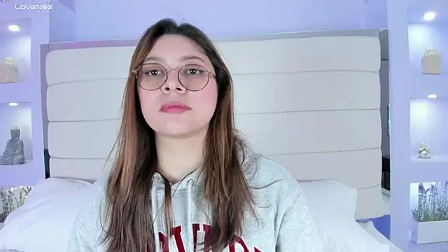 Lanna18 online show from March 3, 11:44 am