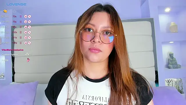 Snapshot of Lanna18 chatting on March 17, 11:53 am Lanna18 online show from March 17, 11:53 am