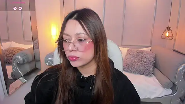 Snapshot of Lanna18 chatting on October 8, 11:41 am Lanna18 online show from October 8, 11:41 am