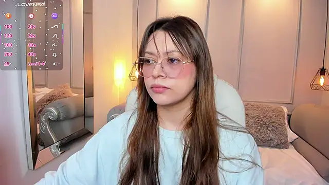 Snapshot of Lanna18 chatting on October 17, 11:57 am Lanna18 online show from October 17, 11:57 am