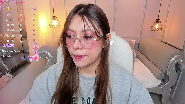 Snapshot of Lanna18 chatting on October 22, 11:54 am Lanna18 online show from October 22, 11:54 am