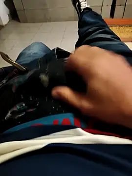 ReyDeCora online show from November 6, 4:02 am