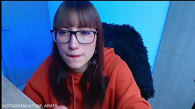 Snapshot of hitomi_arata chatting on May 7, 6:35 pm hitomi arata online show from May 7, 6:35 pm