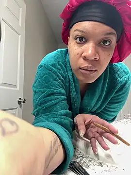 SexyHoneyRedd online show from January 27, 3:07 pm