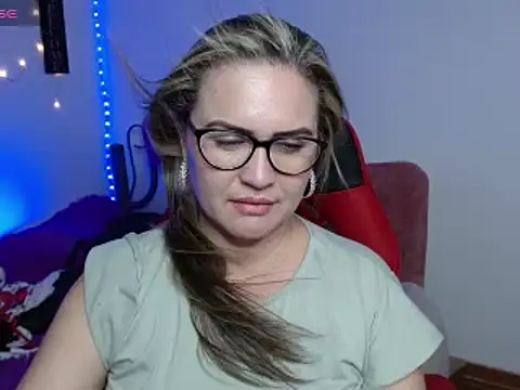 helenca43 online show from February 2, 8:57 am