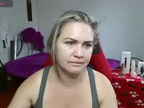 helenca43 online show from February 4, 11:49 am
