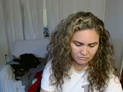 helenca43 online show from March 20, 8:29 pm