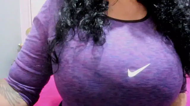 Snapshot of valeriasexxx chatting on January 29, 6:39 pm valeriasexxx online show from January 29, 6:39 pm