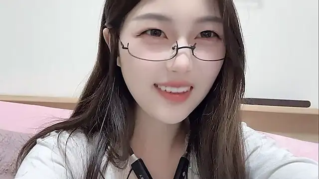 Sweet-Angel999 online show from March 24, 4:23 pm