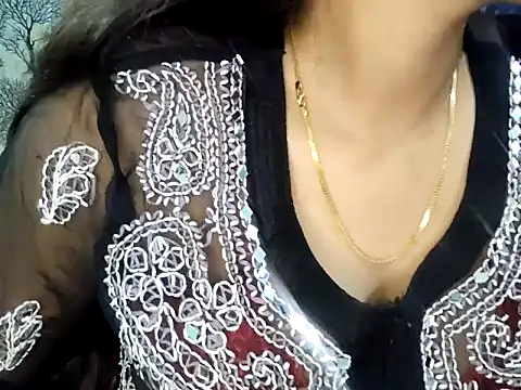 Aarvi Arora online show from January 12, 11:59 am