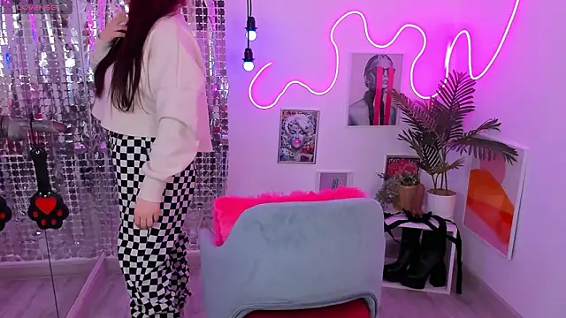 Lily Moonlight online show from February 12, 6:52 am