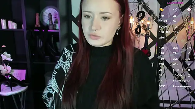 Lily Moonlight online show from February 28, 1:45 pm