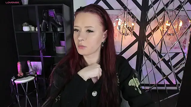 Lily Moonlight online show from March 6, 6:54 am