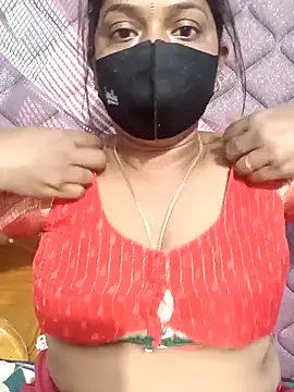 Snapshot of Renuma chatting on February 21, 4:02 am Renuma online show from February 21, 4:02 am