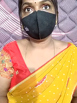 Snapshot of Renuma chatting on March 23, 3:43 am Renuma online show from March 23, 3:43 am