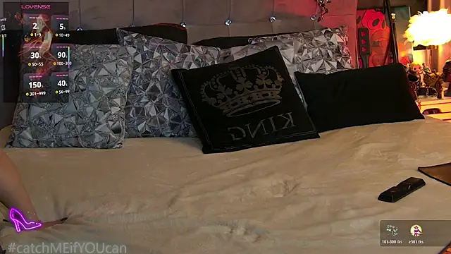 ZoeMesmerize online show from March 3, 5:35 am