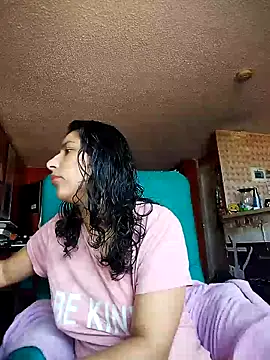 Snapshot of Im_Alma_ chatting on April 22, 1:12 pm Im Alma online show from April 22, 1:12 pm
