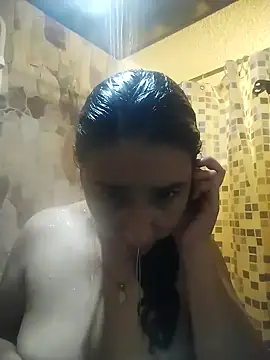 Snapshot of Im_Alma_ chatting on May 20, 12:33 pm Im Alma online show from May 20, 12:33 pm