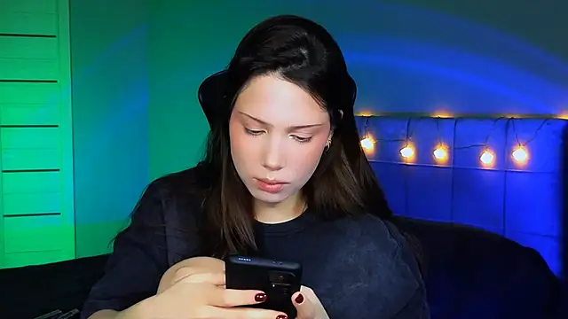 Stacy Gonzales  online show from December 10, 6:22 am