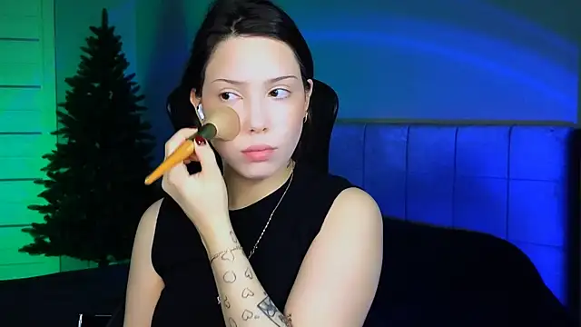 Stacy Gonzales  online show from December 18, 6:21 am