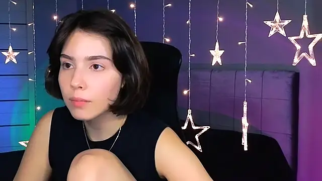 Stacy Gonzales  online show from October 22, 12:27 pm