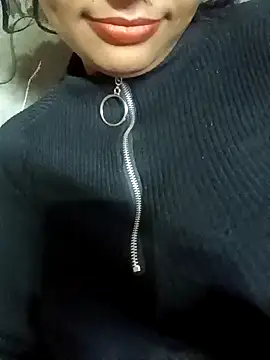 Snapshot of Wifesuman40 chatting on December 5, 8:11 pm Wifesuman40 online show from December 5, 8:11 pm