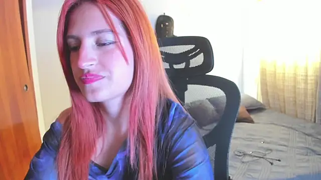 Snapshot of GiaRoussel chatting on April 27, 2:48 pm GiaRoussel online show from April 27, 2:48 pm