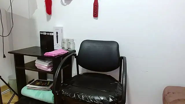 JessicaRabbit04 online show from January 27, 1:05 am