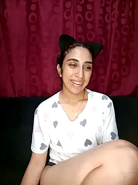 Snapshot of ifeelverywet_andhot chatting on December 19, 6:12 pm ifeelverywet andhot online show from December 19, 6:12 pm