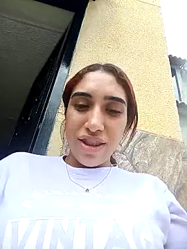 Snapshot of ifeelverywet_andhot chatting on January 16, 3:24 pm ifeelverywet andhot online show from January 16, 3:24 pm