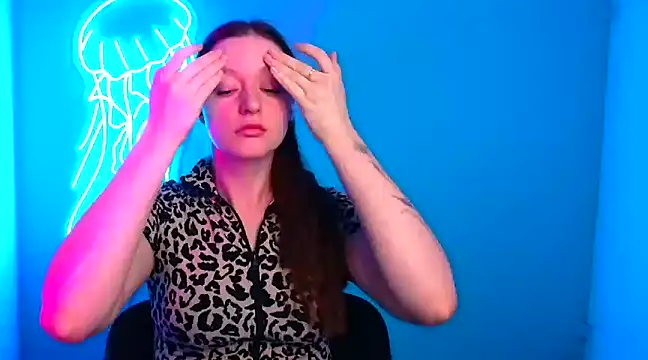 Snapshot of Fantasy_July chatting on December 18, 10:19 am Fantasy July online show from December 18, 10:19 am