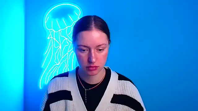 Snapshot of Fantasy_July chatting on January 24, 9:49 am Fantasy July online show from January 24, 9:49 am