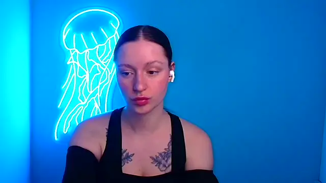 Snapshot of Fantasy_July chatting on February 25, 12:45 pm Fantasy July online show from February 25, 12:45 pm