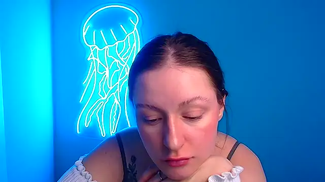 Snapshot of Fantasy_July chatting on February 27, 10:04 am Fantasy July online show from February 27, 10:04 am