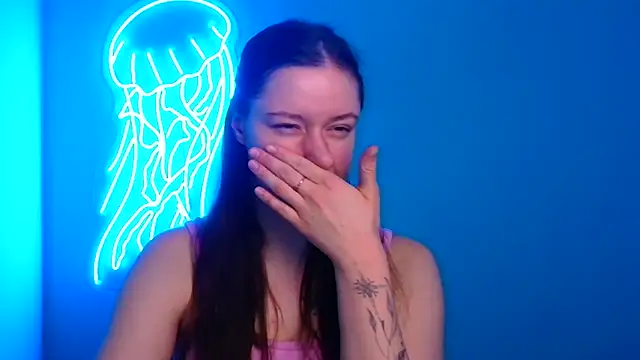 Snapshot of Fantasy_July chatting on March 17, 6:29 am Fantasy July online show from March 17, 6:29 am