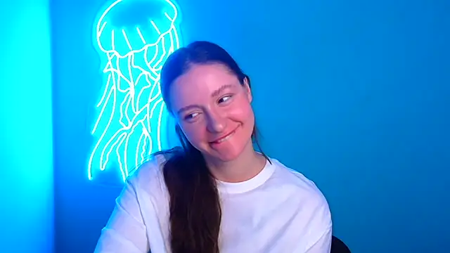 Snapshot of Fantasy_July chatting on March 21, 9:34 am Fantasy July online show from March 21, 9:34 am