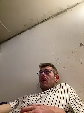 adrian90bi11 online show from March 26, 5:18 pm