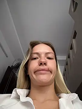 -Sexy Barbie- online show from May 17, 8:01 am