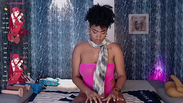 ebonyciaraqueen online show from November 19, 9:26 pm