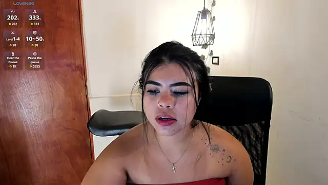 Snapshot of aitana-purple chatting on October 19, 6:19 pm aitana-purple online show from October 19, 6:19 pm