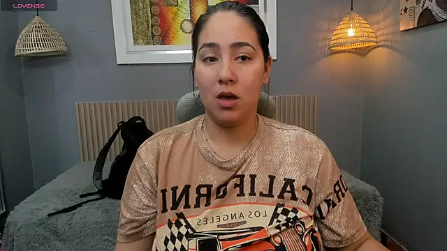 Snapshot of lizzaxs chatting on October 9, 2:31 am lizzaxs online show from October 9, 2:31 am