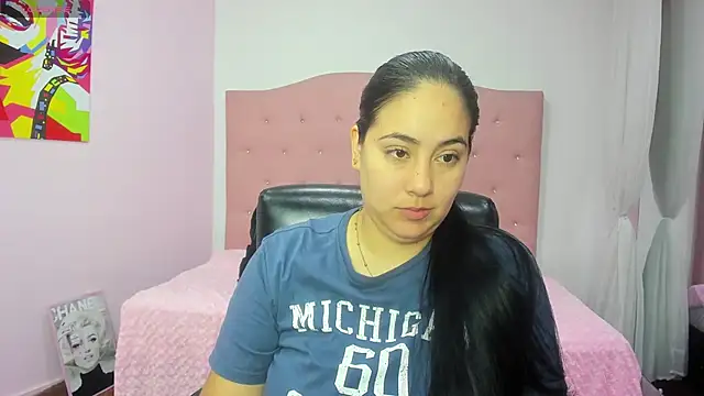 Snapshot of lizzaxs chatting on October 16, 1:12 pm lizzaxs online show from October 16, 1:12 pm