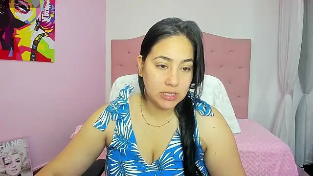 Snapshot of lizzaxs chatting on October 21, 12:39 pm lizzaxs online show from October 21, 12:39 pm