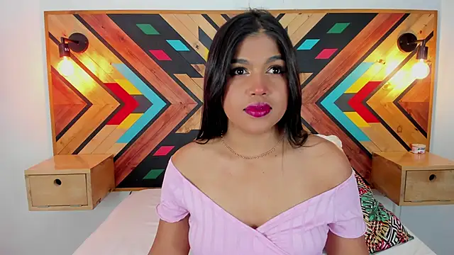 NaiirobiSwan online show from February 15, 8:01 pm