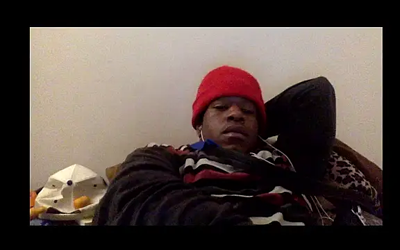 Snapshot of POPAYE972 chatting on April 15, 9:04 pm POPAYE972 online show from April 15, 9:04 pm
